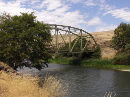 bridge over umatilla river