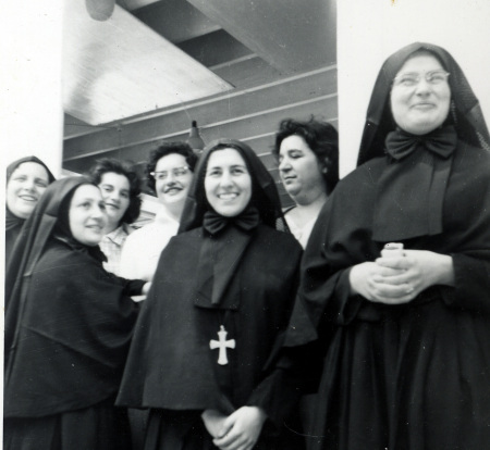 Bunch 'o nuns