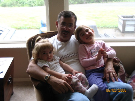 Mike with the grandkids in Oregon - 2006