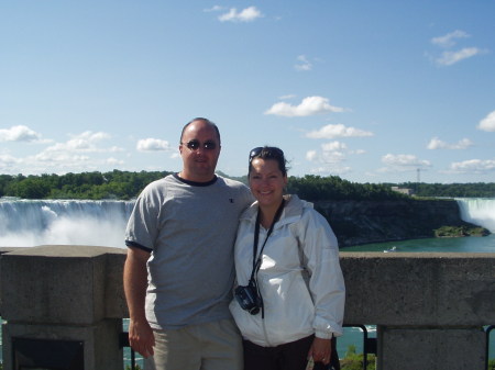 Me & Lysa at Niagra Falls