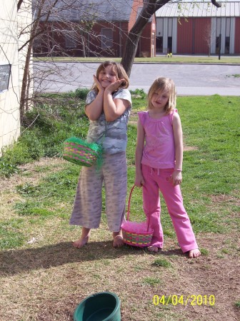 my little country girls, with no shoes on