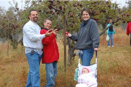 Apple Picking '07