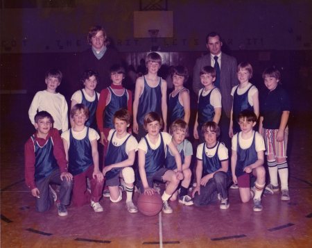 5th grade basketball team (class of 1983)