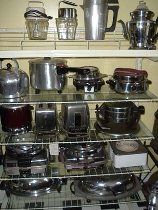 toasters, bean pot, hot plates, larger appliac