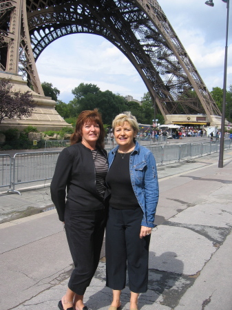 Girls (with no make-up) Under Eiffel Tower