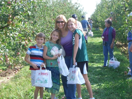 Me and kids apple picking!