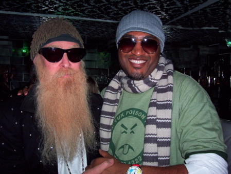 Chuck & ZZ Top Grammy's 04' 80's forever!! Lol