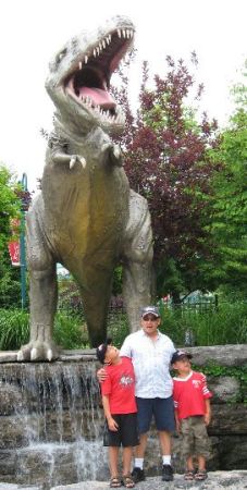 Dinosaur Mini-Golf in Niagara Falls, Canada