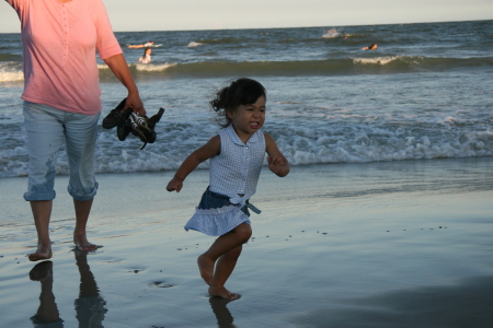 Ariel runnin at Tybee Island