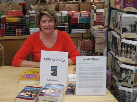 Book signing at Clayton Books - 11/09