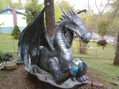 dragon sculpture