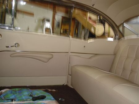 57 Pontiac Interior 2008