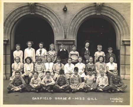 Garfield Elementary School Logo Photo Album