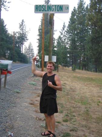 Me in Oregon summer 08... Grandma's old house!