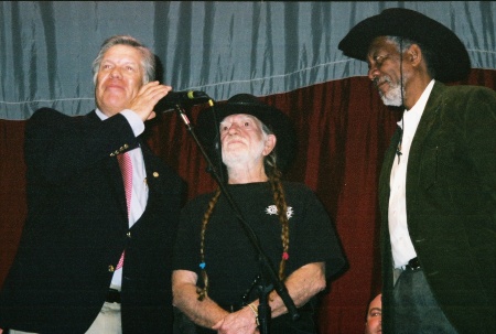 Willie and Morgan Freeman with Chief Plyle