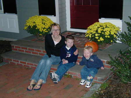 Lori and her boys, justin (7)  and aiden (2)