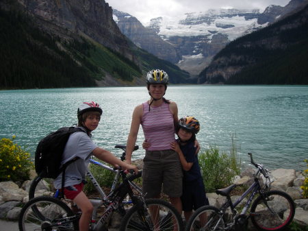 Lake Louise ( Alberta- Canada) con mis hijos
