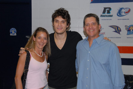 Yes, that's John Mayer