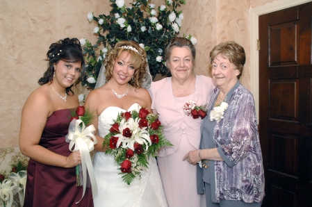 Cassie, Mom, Grandma and I at wedding