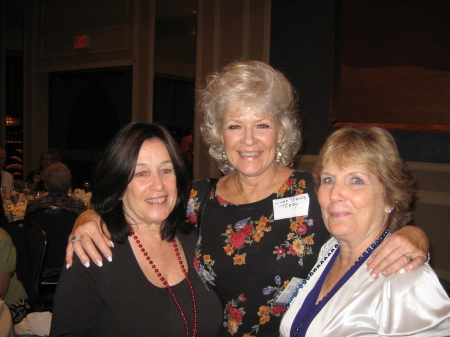 Lorene Achin, Linda Bales and my sister Linda