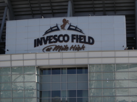 home of denver broncos