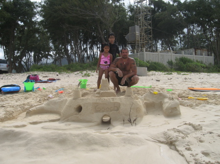 Dad, Justin and Lexi girl in Hawaii