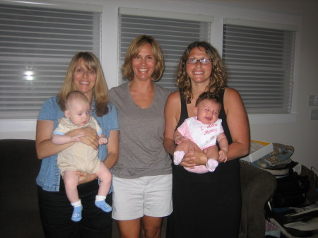 lil christopher, lisa, laurie, me and paige 08