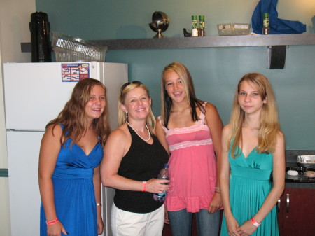 Hailee, Heather, Malory & Amber