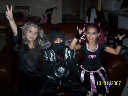Kids Halloween 07'