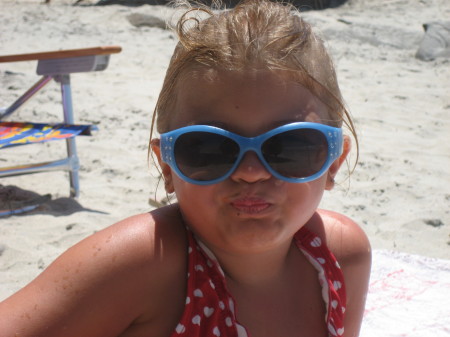 Gianna on the beach 7/08