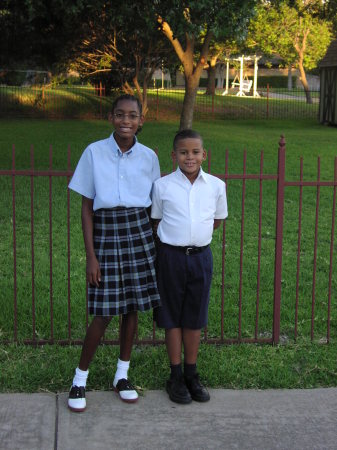 LJ and Maya, First Day of School 2006