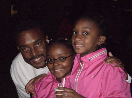 Lamont & his daughters
