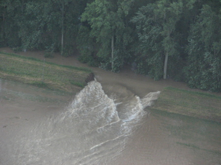 flood picture 06-10-2008 10:28 a.m. est