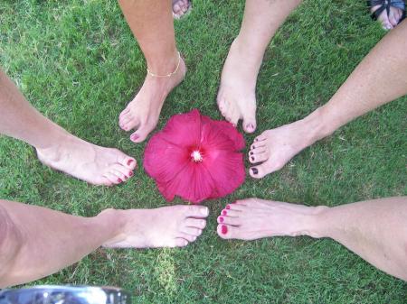 feet of friendship 2