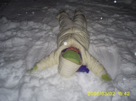 Victoria's snow angel