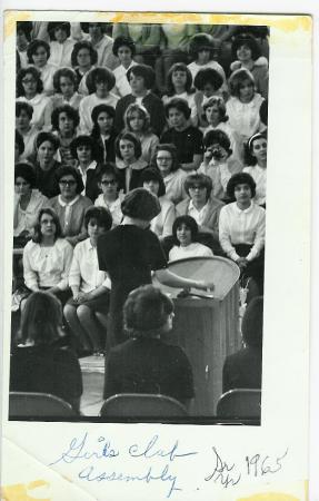 Pep Club pic in HS Gymn