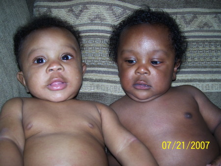 Twin Gransons Xzavier and Xzyon