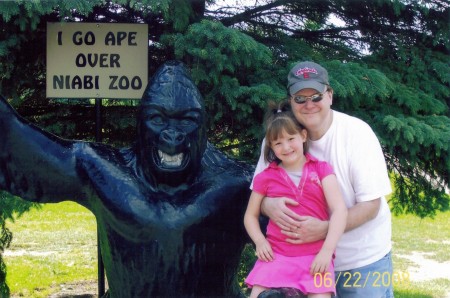 Dad and Isabella at the zoo