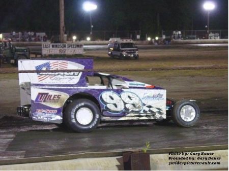 Leach 99 Dirt Modified Car