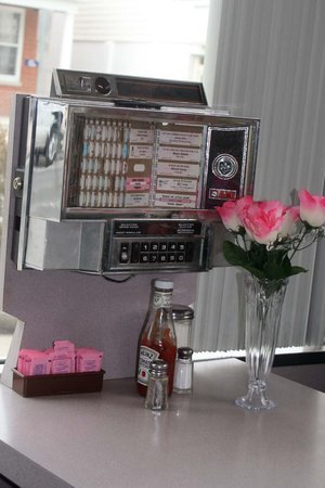 Table Juke box in the booth at the diner