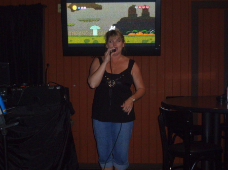 Julie sings Killeen