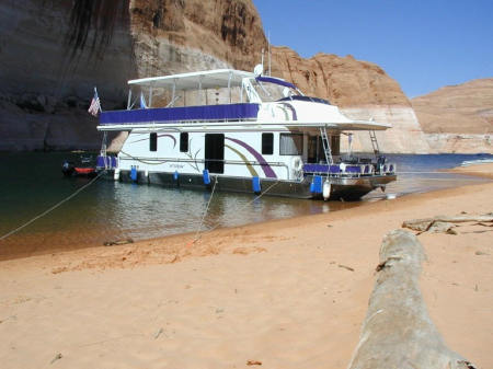 Houseboat Vacation1