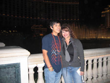 Mom & son Damien - Vegas