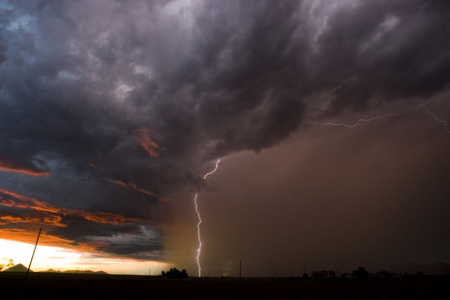 Arizona - Monsoon, dust and lithtning.