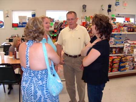 Tammy's back, Diane & husband, Kim