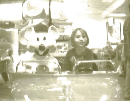 kayden at chucky cheese (2)