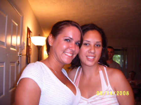 Marcia and Stacey Puckette (White)