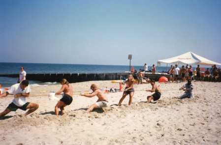 Roadhouse Tug of War