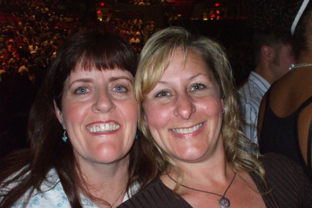 My friend Kim and I at Keith Urban concert!!