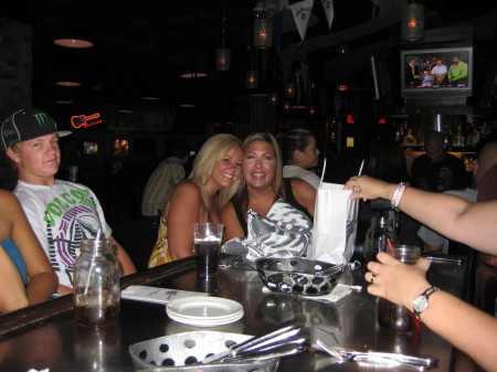 Me & Mikayla - Toby Keith's - Las Vegas '08